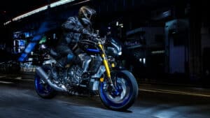 Neues Yamaha Hyper Naked Bike